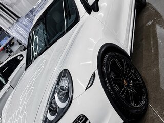 2011 Porsche Cayenne Diesel II (958), белый, 2999999 рублей, вид 2