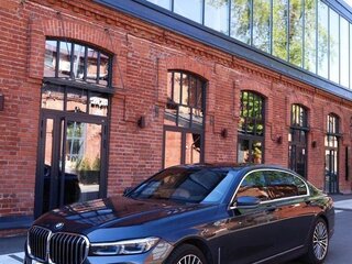 2020 BMW 7 серии Long 750Ld xDrive VI (G11/G12) Рестайлинг, серый, 8640000 рублей, вид 2