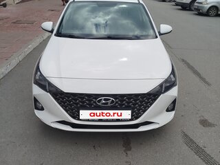 2021 Hyundai Solaris II Рестайлинг, белый, 1699000 рублей, вид 3