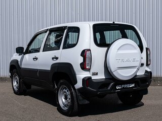 2024 Lada (ВАЗ) Niva Travel I, белый, 1039000 рублей, вид 2