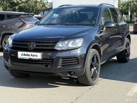 2011 Volkswagen Touareg II, чёрный, 1450000 рублей, вид 1