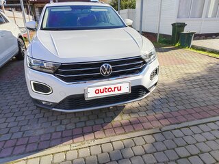 2021 Volkswagen T-Roc I Рестайлинг, белый, 2450000 рублей, вид 1