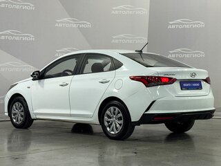 2020 Hyundai Solaris II Рестайлинг, белый, 830000 рублей, вид 3