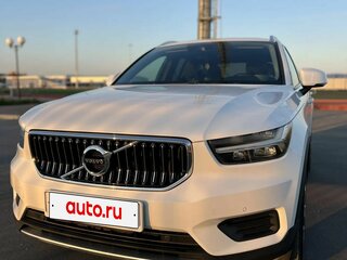 2021 Volvo XC40 I, белый, 3500000 рублей, вид 2