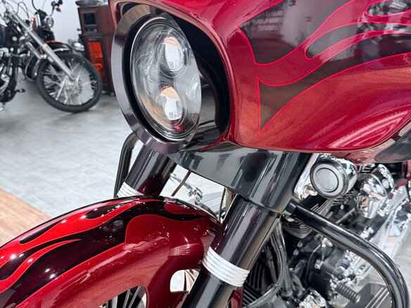 2017 Harley-Davidson Street Glide, красный, 1999000 рублей - вид 31