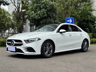 2023 Mercedes-Benz A-Класс 180 Long IV (W177) Рестайлинг, белый, 1844100 рублей, вид 1