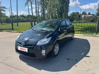2010 Toyota Prius III (XW30), чёрный, 990000 рублей, вид 1