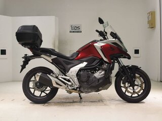 2024 Honda NC 750X, красный, 999000 рублей, вид 2