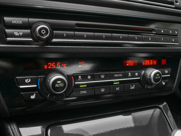 2013 BMW 5 серии 520d VI (F10/F11/F07) Рестайлинг, чёрный, 2050000 рублей - вид 17