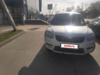 2015 Skoda Yeti I Рестайлинг, серый, 1350000 рублей, вид 1
