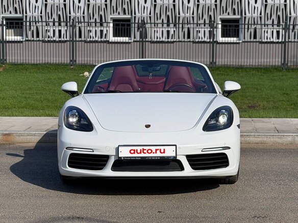 2022 Porsche Boxster IV 718 (982), белый, 7990000 рублей - вид 3