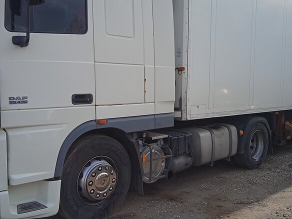 2007 DAF XF 95, белый, 5000000 рублей - вид 1