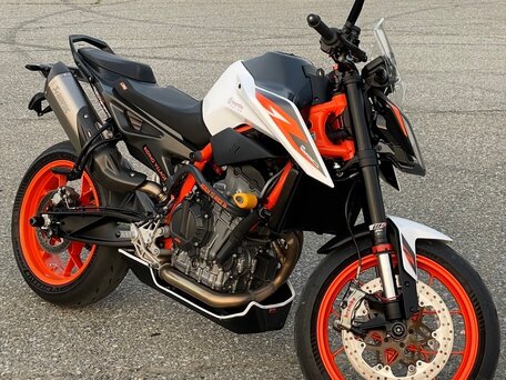 2020 KTM 890 Duke R, белый, 980000 рублей, вид 1