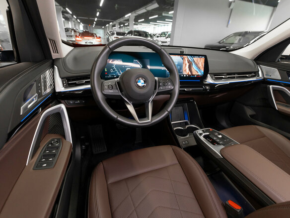 2025 BMW X1 25Li sDrive III (U11/U12), белый - вид 6