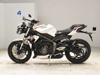 2020 Triumph Street Triple, белый, 800000 рублей, вид 2