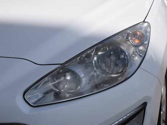 2012 Peugeot 308 I Рестайлинг, белый - вид 3