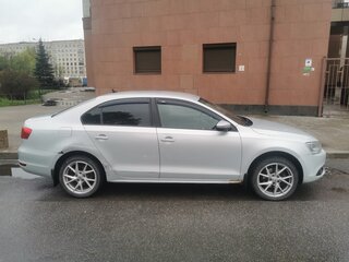 2011 Volkswagen Jetta VI, серебристый, 705000 рублей, вид 1