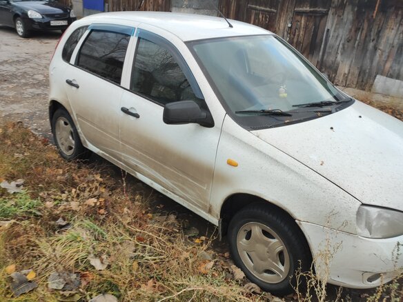 2012 Lada (ВАЗ) Kalina I, белый, 300000 рублей - вид 3