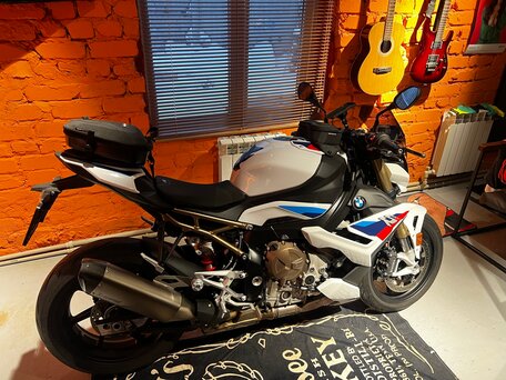 2022 BMW S 1000 R, белый, 2555000 рублей, вид 1