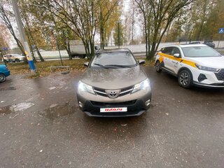 2013 Toyota RAV4 IV (XA40), бежевый, 1400000 рублей, вид 1