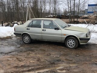 1988 Lancia Prisma, серебристый, 500000 рублей, вид 3