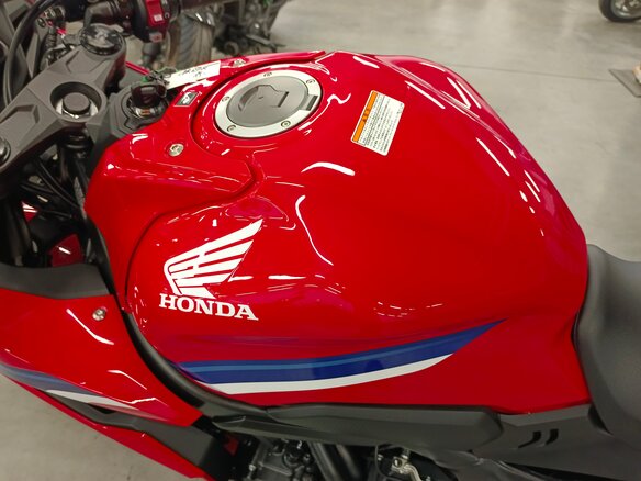 2025 Honda CBR 650R, красный, 1200000 рублей - вид 18