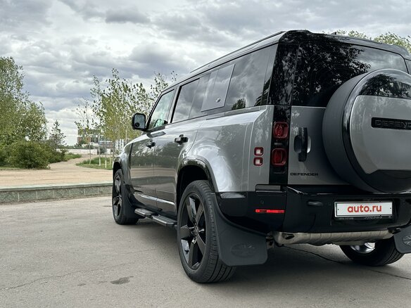 2022 Land Rover Defender 110 II, серый, 9800000 рублей - вид 4