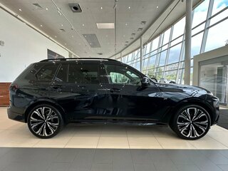 2025 BMW X7 40d I (G07) Рестайлинг, чёрный, 16700000 рублей, вид 4