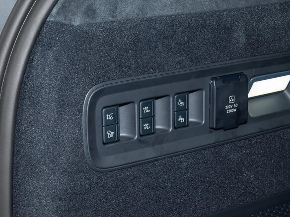2026 Zeekr 9X 55 kWh (до 3.5 т), чёрный, 11900000 рублей - вид 38