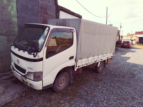 2003 Toyota Dyna, белый, 1600000 рублей, вид 3