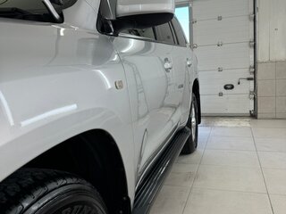 2011 Toyota Land Cruiser 200 Series, серый, 3800000 рублей, вид 3