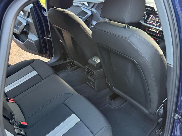 2021 Audi A3 35 TFSI IV (8Y), синий, 1600000 рублей - вид 24