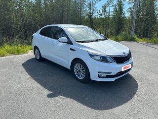 2015 Kia Rio III Рестайлинг, белый, 1500000 рублей, вид 3