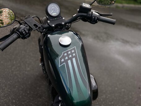 2021 Harley-Davidson Sportster 883, зелёный, 790000 рублей, вид 3