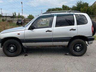 2004 Chevrolet Niva I, серебристый, 250000 рублей, вид 3