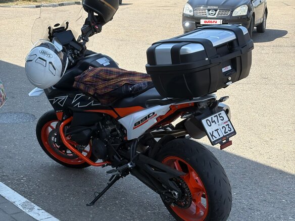2024 KTM 890 SMT, оранжевый, 1350000 рублей