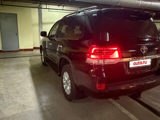 2018 Toyota Land Cruiser 200 Series Рестайлинг 2, чёрный, 5600000 рублей, вид 4