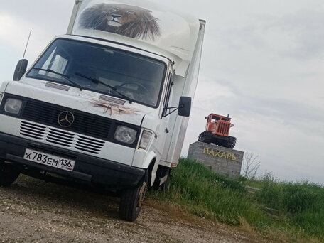 1990 Mercedes-Benz T1, белый, 400000 рублей, вид 1