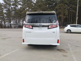 2019 Toyota Vellfire II Рестайлинг, белый, 4050000 рублей, вид 4