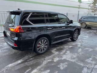 2020 Lexus LX 570 III Рестайлинг 2, чёрный, 12500000 рублей, вид 3