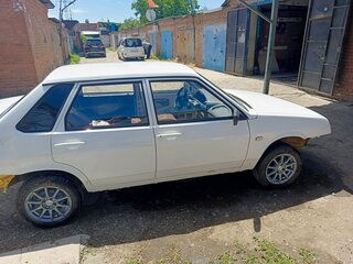 1999 Lada (ВАЗ) 21099, белый, 300000 рублей, вид 5