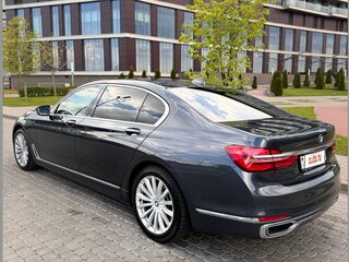 2019 BMW 7 серии 730d xDrive VI (G11/G12), серый, 4697952 рублей, вид 2
