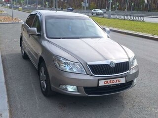 2011 Skoda Octavia II (A5) Рестайлинг, серый, 850000 рублей, вид 3