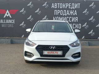 2017 Hyundai Solaris II, белый, 1290000 рублей, вид 2