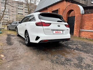 2018 Kia Ceed III, белый, 1600000 рублей, вид 5