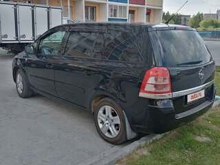 2010 Opel Zafira B Рестайлинг, чёрный, 750000 рублей, вид 2