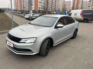 2015 Volkswagen Jetta VI Рестайлинг, серебристый, 1300000 рублей, вид 1
