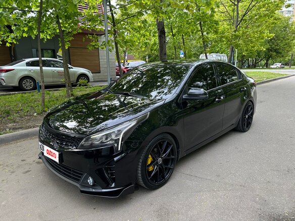 2021 Kia Rio IV Рестайлинг, чёрный, 1600000 рублей