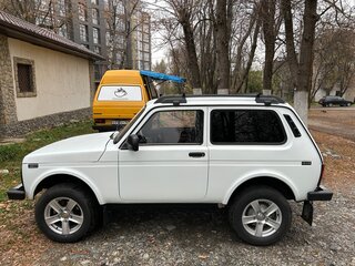 2012 Lada (ВАЗ) 2121 (4x4) I Рестайлинг, белый, 500000 рублей, вид 4