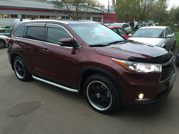 2014 Toyota Highlander III (XU50), пурпурный - вид 1